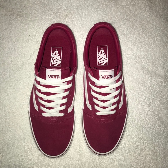 Vans - Picture 5 of 9